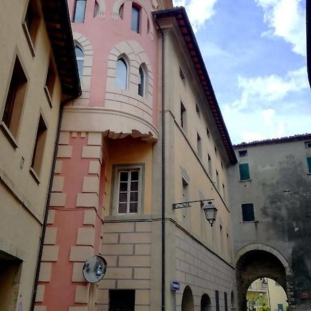 Mansarda Con Solarium Panoramico Su Centro Storico Di Sarteano Vicino Alle Famose Terme Della Val D'Orcia Lejlighed Eksteriør billede