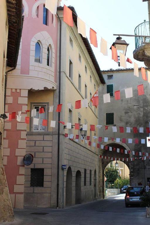 Mansarda Con Solarium Panoramico Su Centro Storico Di Sarteano Vicino Alle Famose Terme Della Val D'Orcia Lejlighed Eksteriør billede